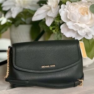 🆕️ Michael Kors Black Pebbled Leather IDA Crossbody Bag NWT 💕